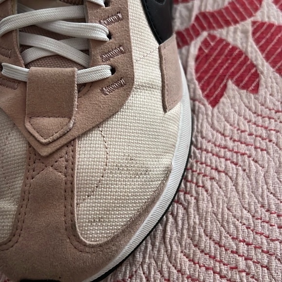 Nike Pre day. Women’s size 8. - Picture 3 of 8